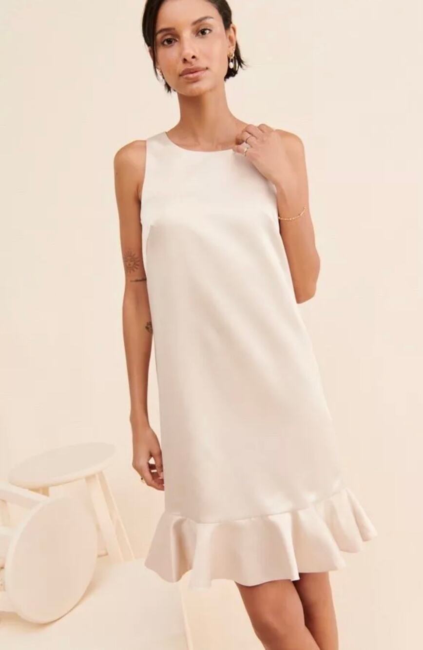 CAMILYN BETH Sasha Flounced Dress Ivory Formal Wedding Event Ruffle Dress size 4